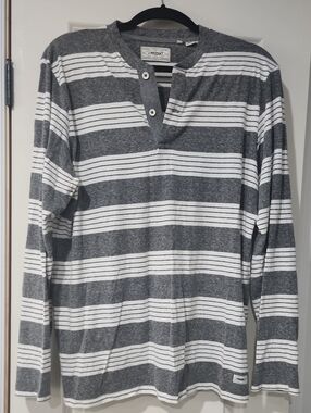 🤖Produkt Striped Grandad Tee Striped Long Sleeve Tee in Gray & White Size Large